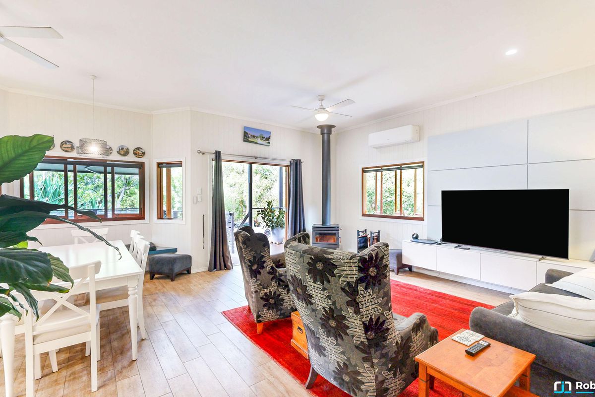12 Morning Glory Dr, Cooroibah