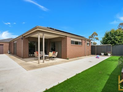 74 Kinglake Drive, Manor Lakes