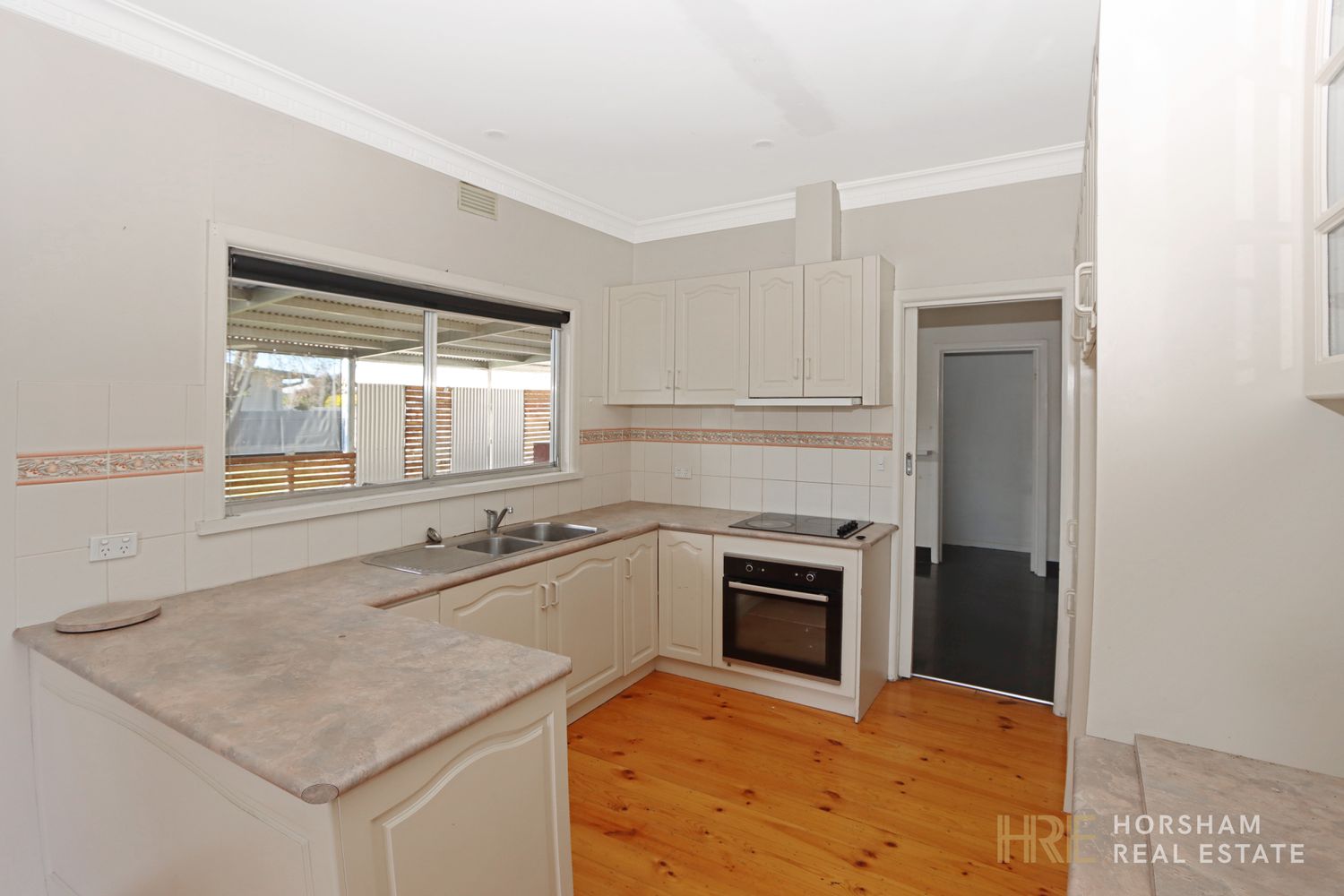 17 Howard Street, Horsham
