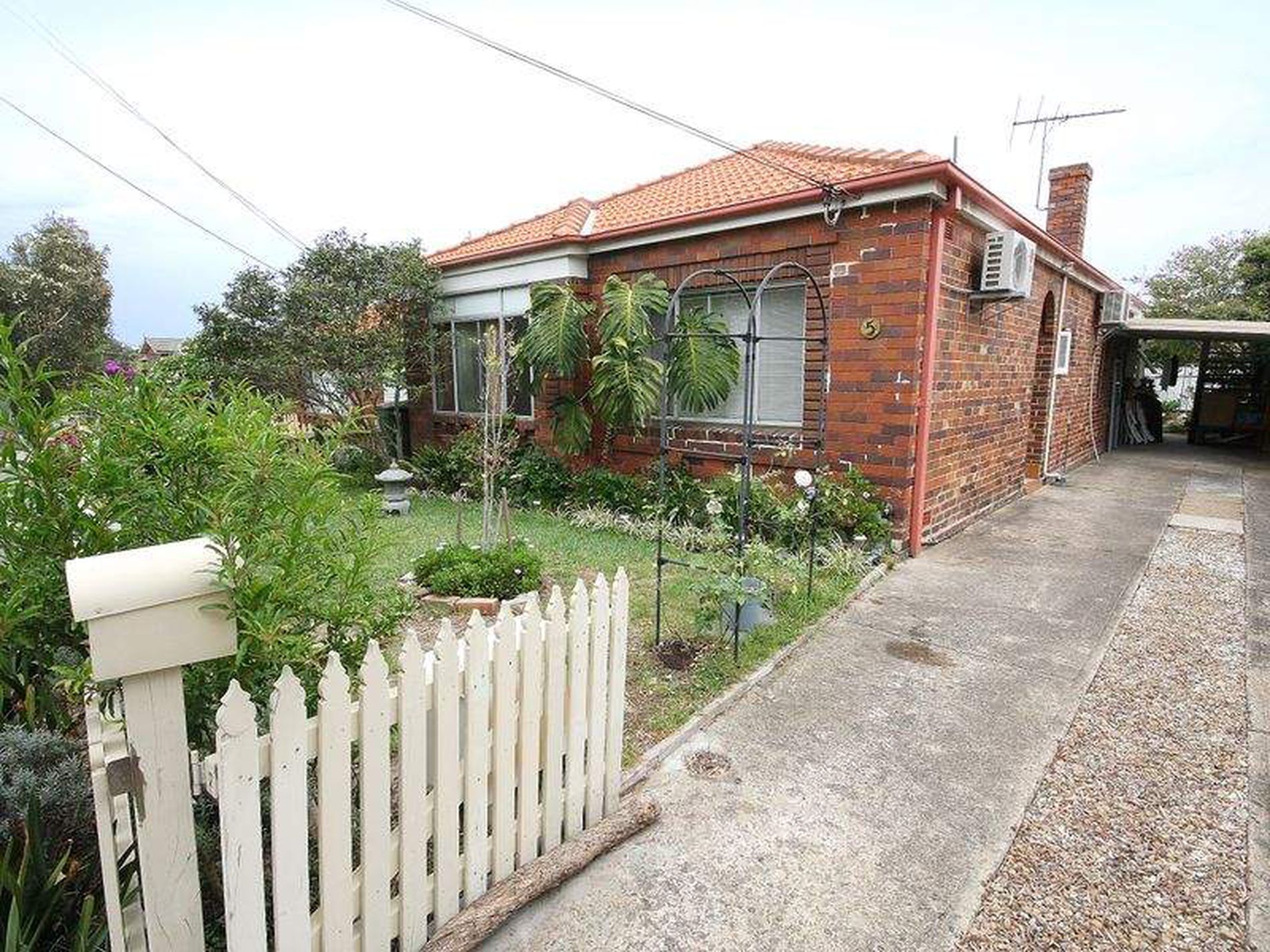 5 St Helena Parade, Eastlakes