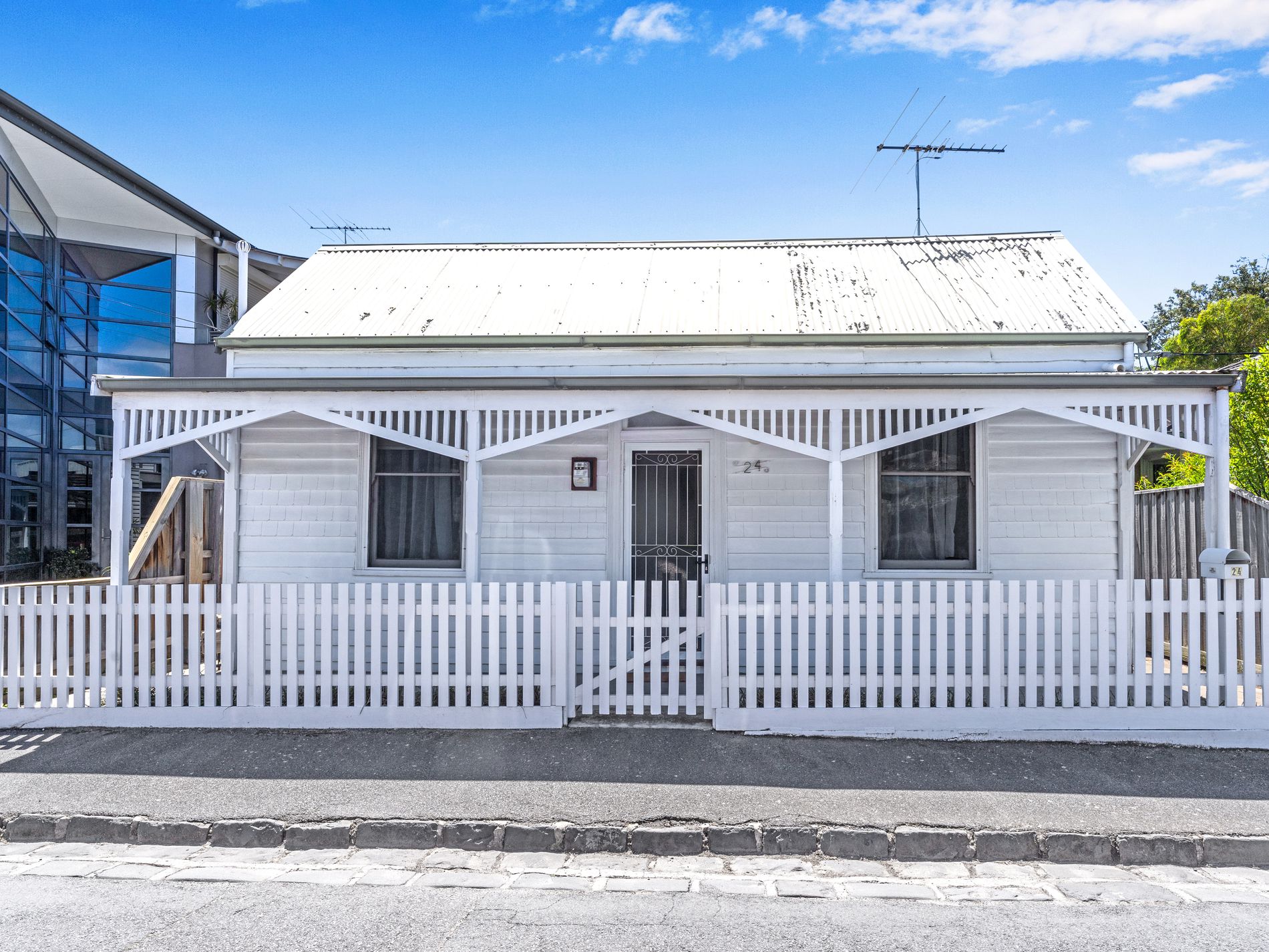 24 Mariner Street, Williamstown