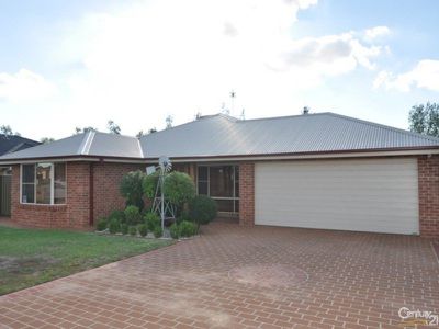 22 Cardiff Arms Avenue, Dubbo