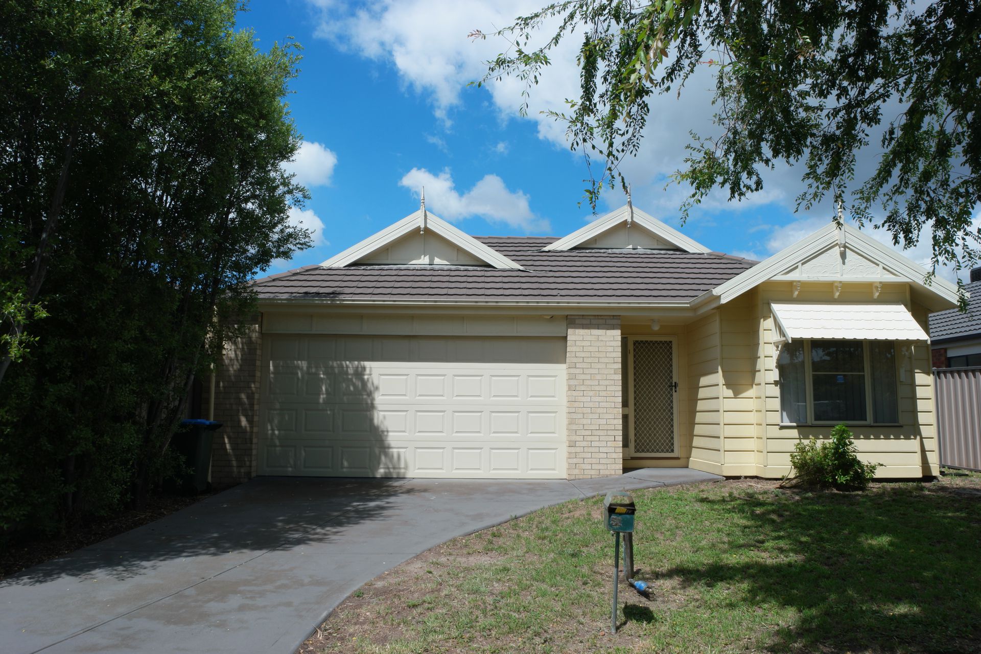 51 Knightsbridge Drive, Tarneit A WEST Real Estate