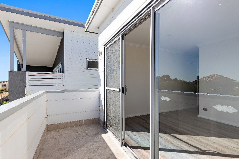 10 SHORE LANE, Port Kennedy