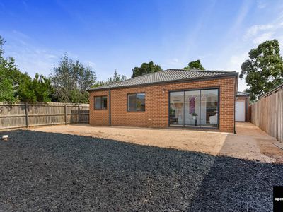 4 Hollybrook Street, Melton South