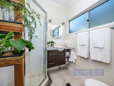 2 / 1 Boondoon Crescent, Ocean Shores
