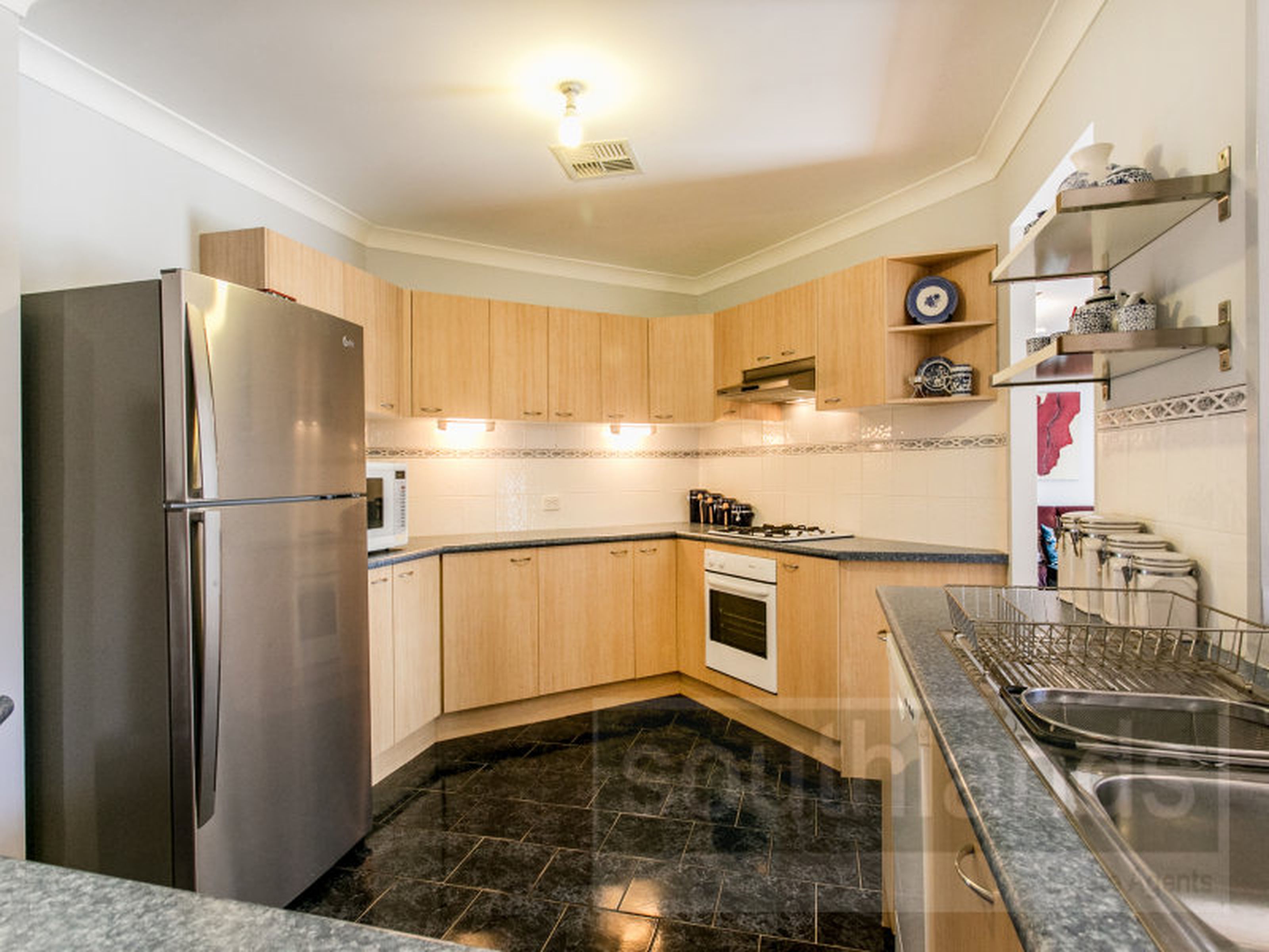 18 Sunbird Terrace, GLENMORE PARK