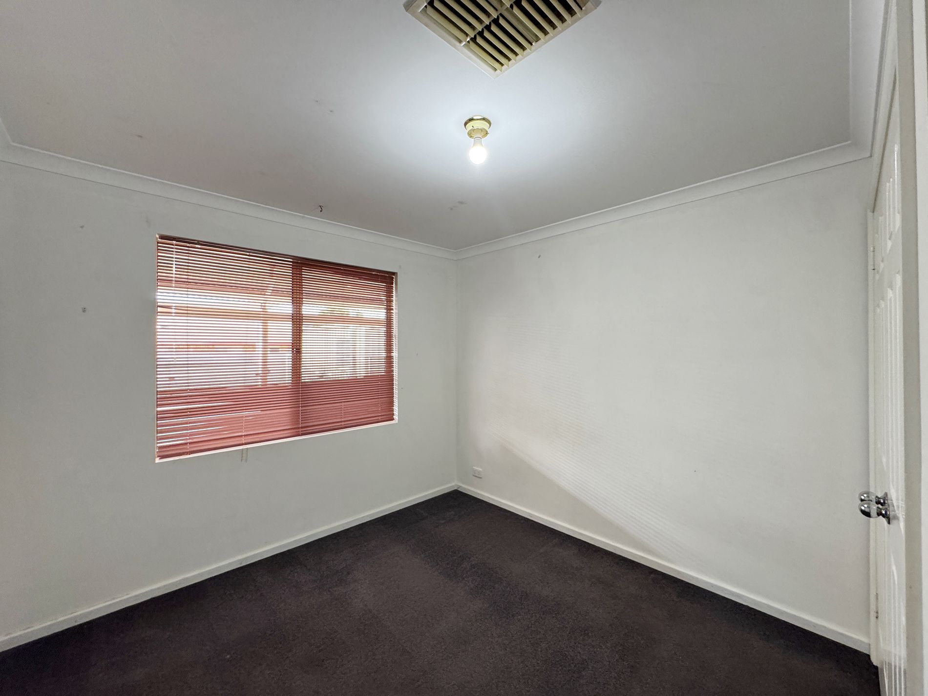 7 Osmetti Drive, Somerville