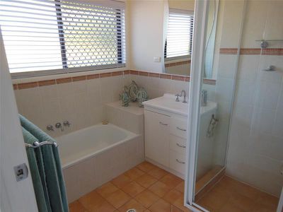 3 Circle Close, Rochedale South