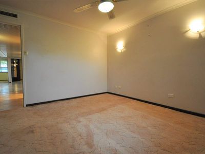 6 Klondyke Place, Newman