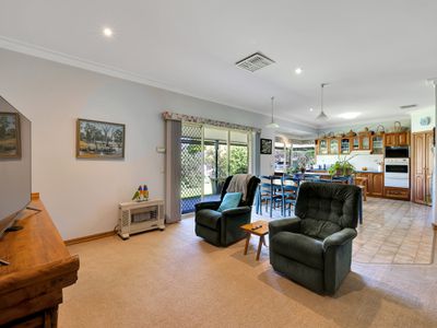 9 Brewer Lane, Eldorado
