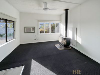 22  River Road , Horsham