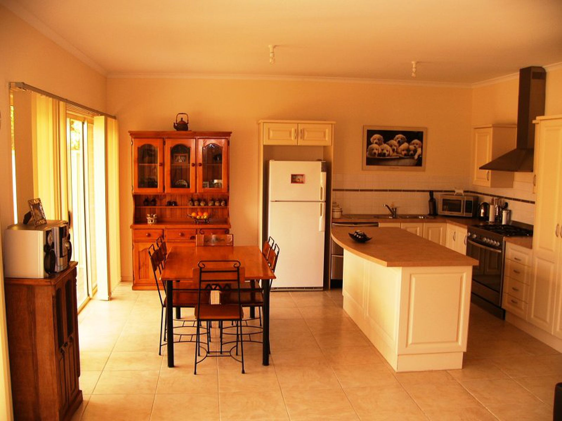 12B Talbot Avenue, North Plympton
