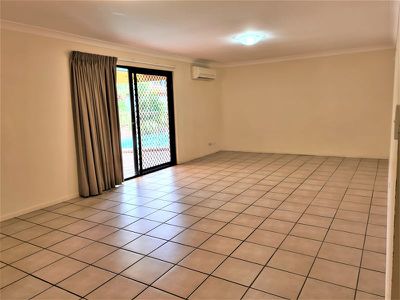 33 Carnaby Street, Macgregor