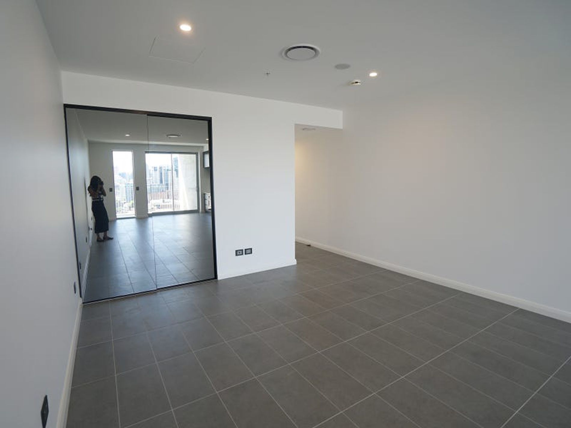 1002 / 1B Lawson Square, Redfern