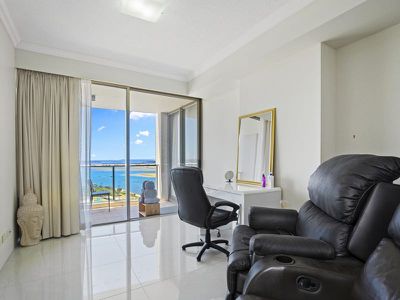 2502 / 50 MARINE PARADE, Southport
