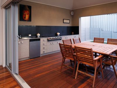 11 Derril Avenue, Dianella