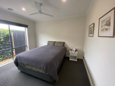 10 / 10 Herbert Street, Belmont