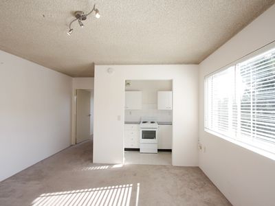 8 / 14 Meadow Crescent, Meadowbank
