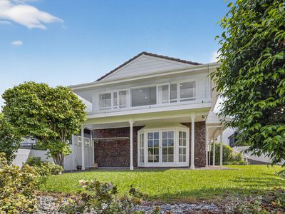 2/33 Gulf View Road, Murrays Bay