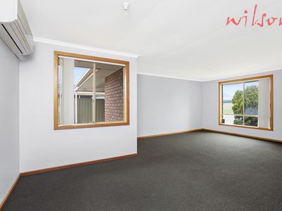 17 Pine View Drive, Paralowie