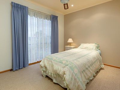 5 SINNETT COURT, Wodonga