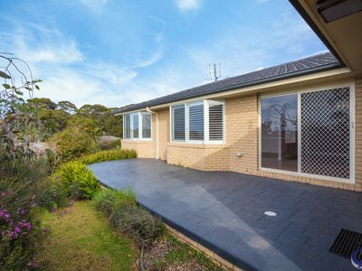 42 Yabbarra Drive, Dalmeny