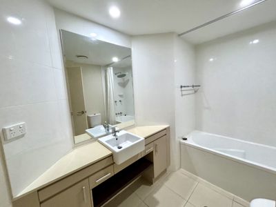 511 / 12 Gregory Street, Westcourt