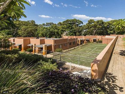 13 / 169 Great Eastern Highway, Belmont