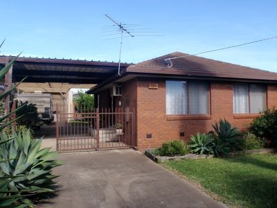 183 Sunshine Ave, St Albans