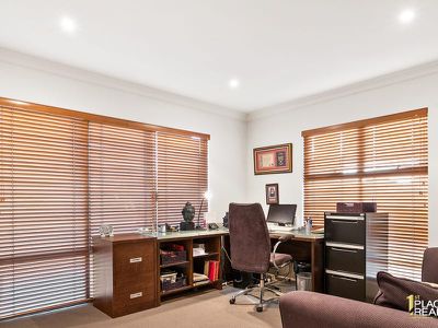 9 Brindabella Cres, Halls Head
