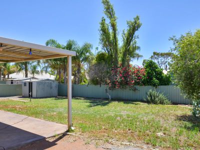 2 Holroyd Way, Boulder