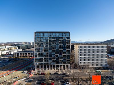 122 / 45 West Row, City
