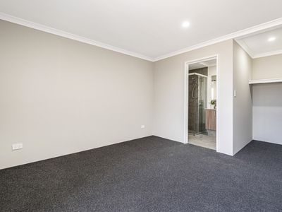 24 Longitude Road, Port Kennedy