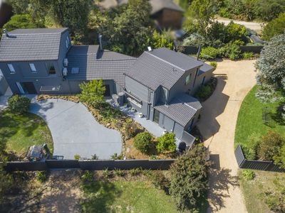 2 Centenary Avenue, Macedon