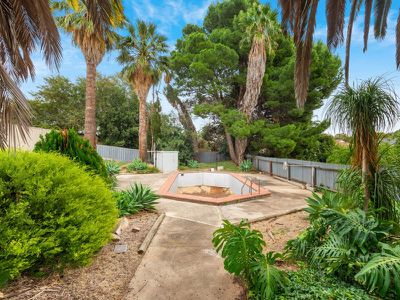 56 Silkes Road, Paradise