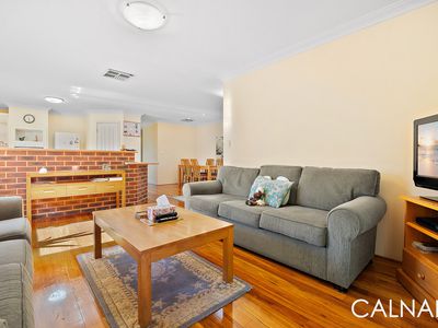 2A  Leeton Close , Halls Head