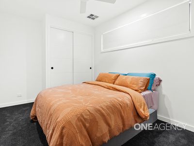 5 Beauty Street, Calderwood
