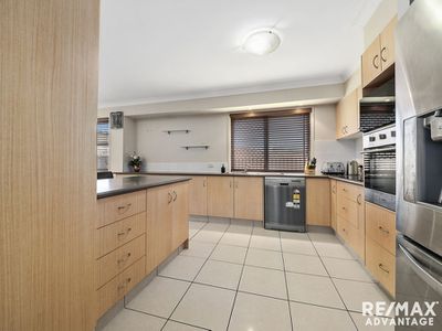 33 Stendell Street, Wakerley