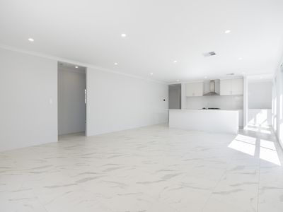 16 Tarot Grove, Baldivis