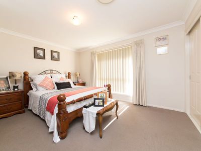 3 / 5 John Brass Place, Dubbo