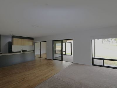 38 Saint Andrews Drive, Worrolong