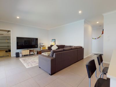 2 Apsley Crescent, Dubbo