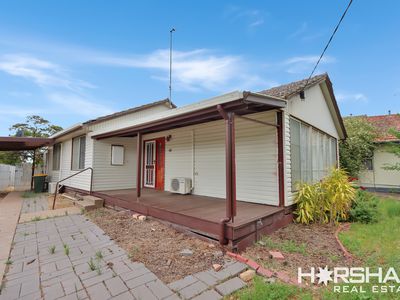 66 Albert Street, Horsham