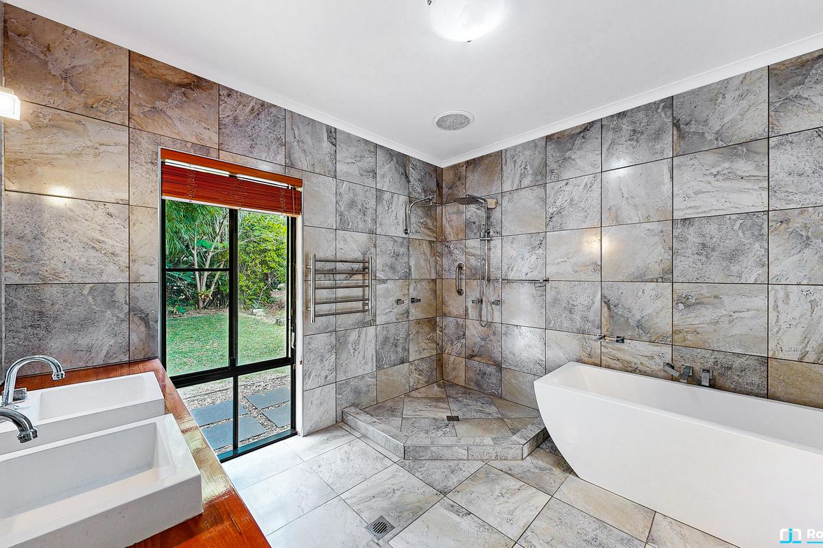 23 Dela Court, Cooroibah