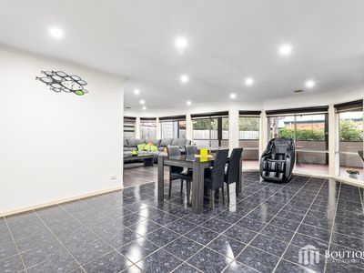 10 Lomandra Court, Narre Warren South