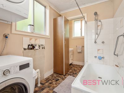 1B Fish Parade, Gormans Hill