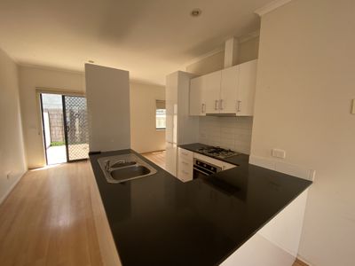 12 / 2-6 Kelly Street, Werribee