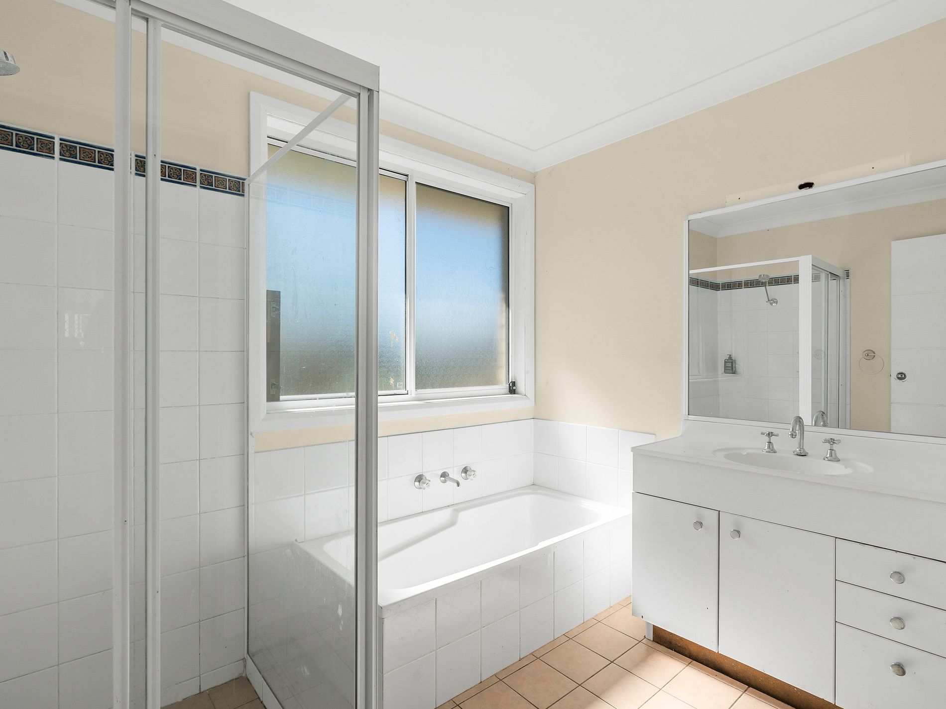 24 Peppermint Drive, Worrigee