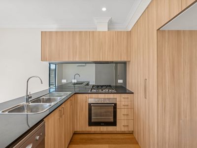 27 Jarlath Drive, Mambourin